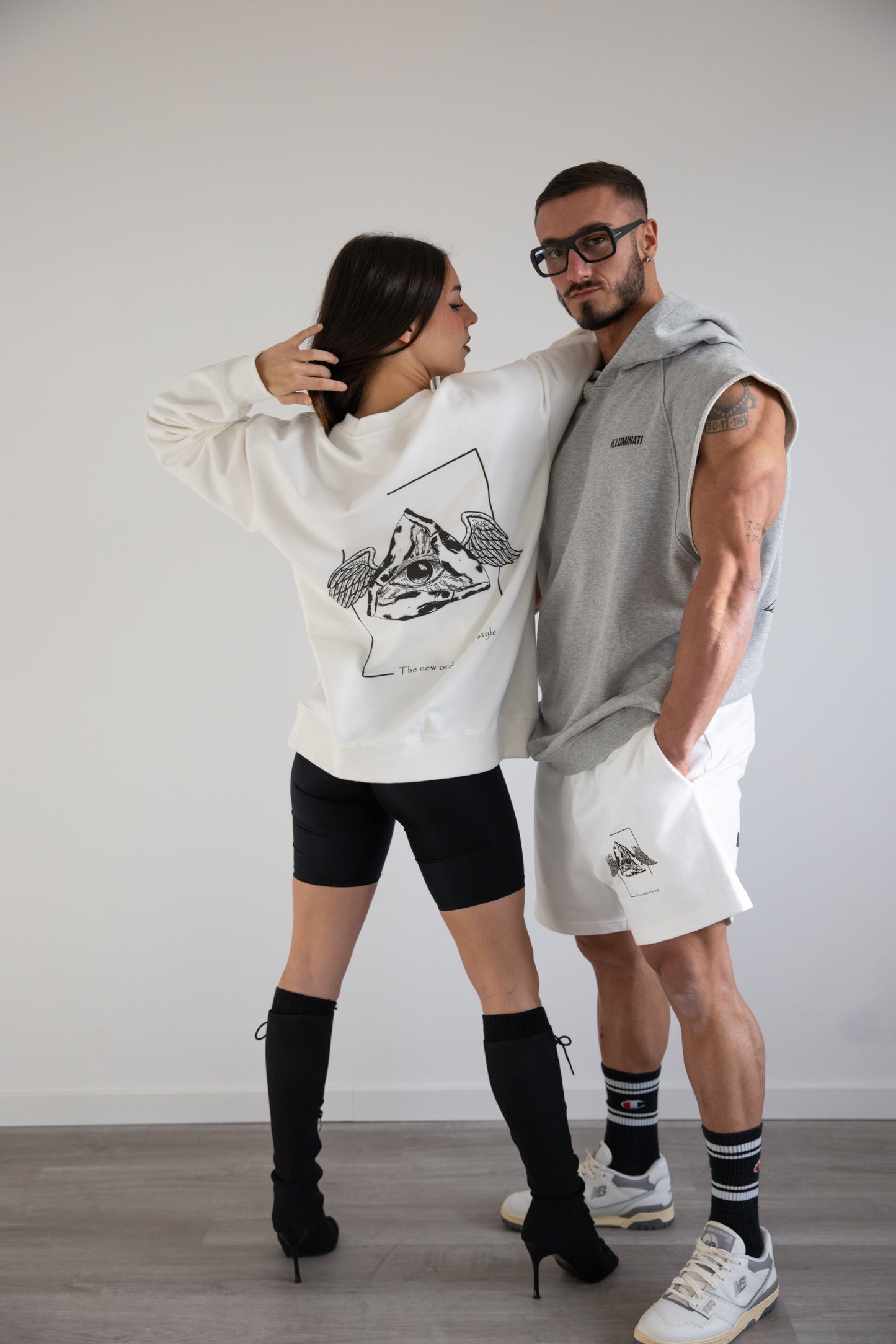 Felpa oversize ILLUMINATI