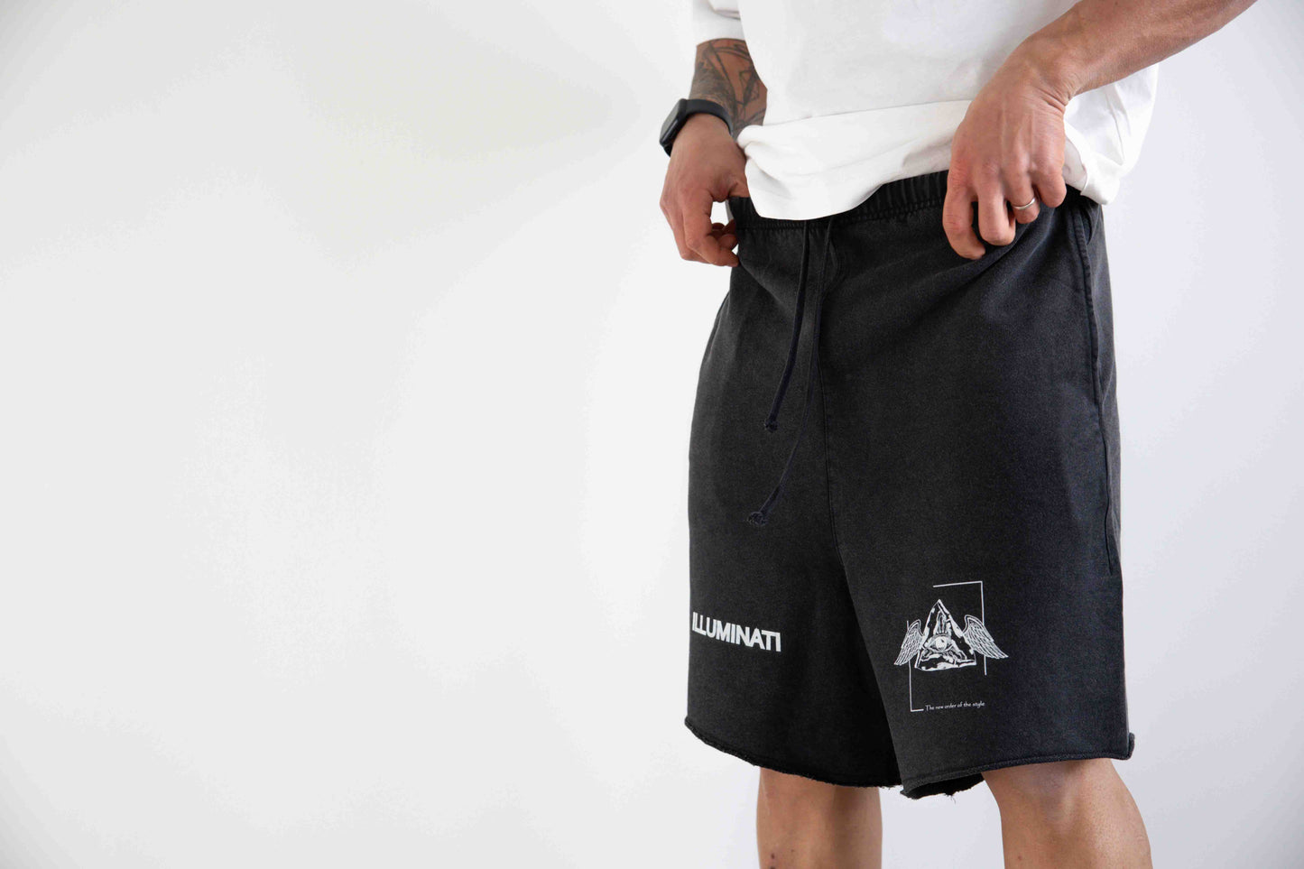 Pantaloncini oversize ILLUMINATI