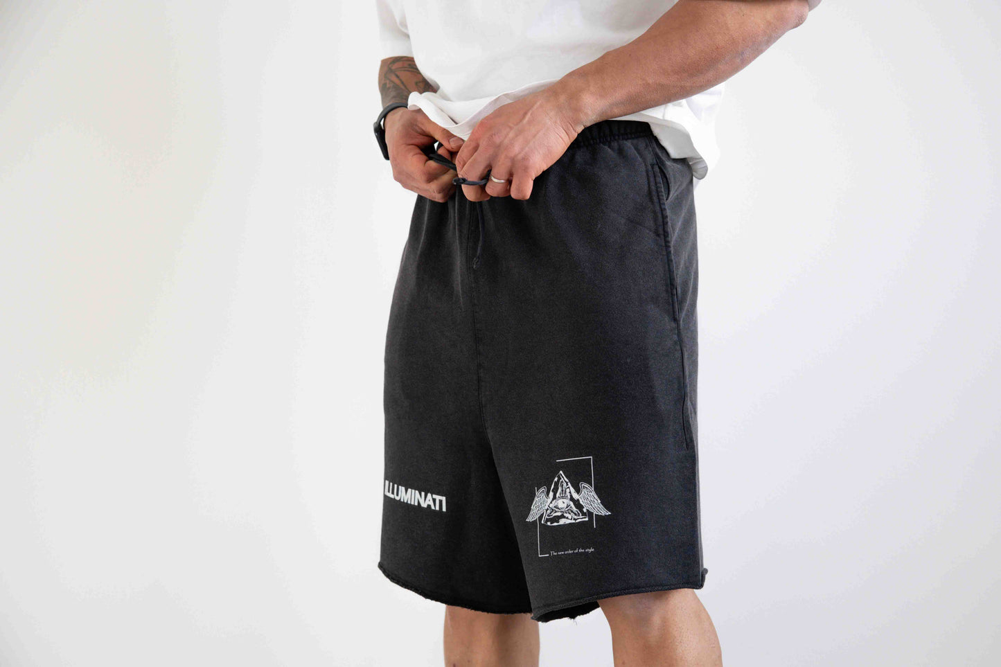 Pantaloncini oversize ILLUMINATI