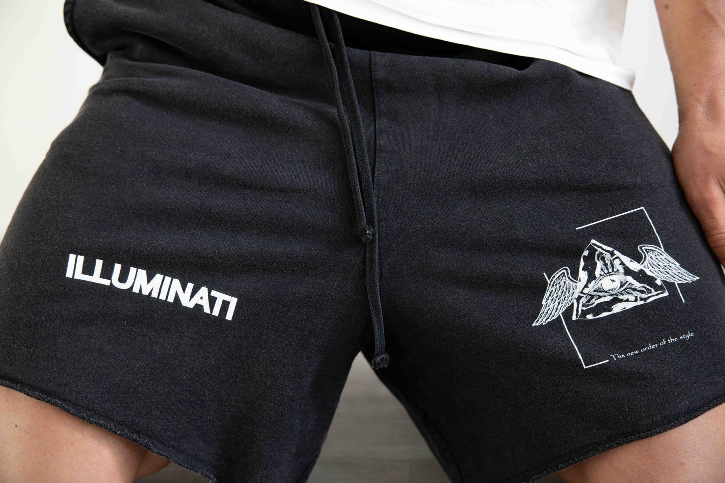 Pantaloncini oversize ILLUMINATI