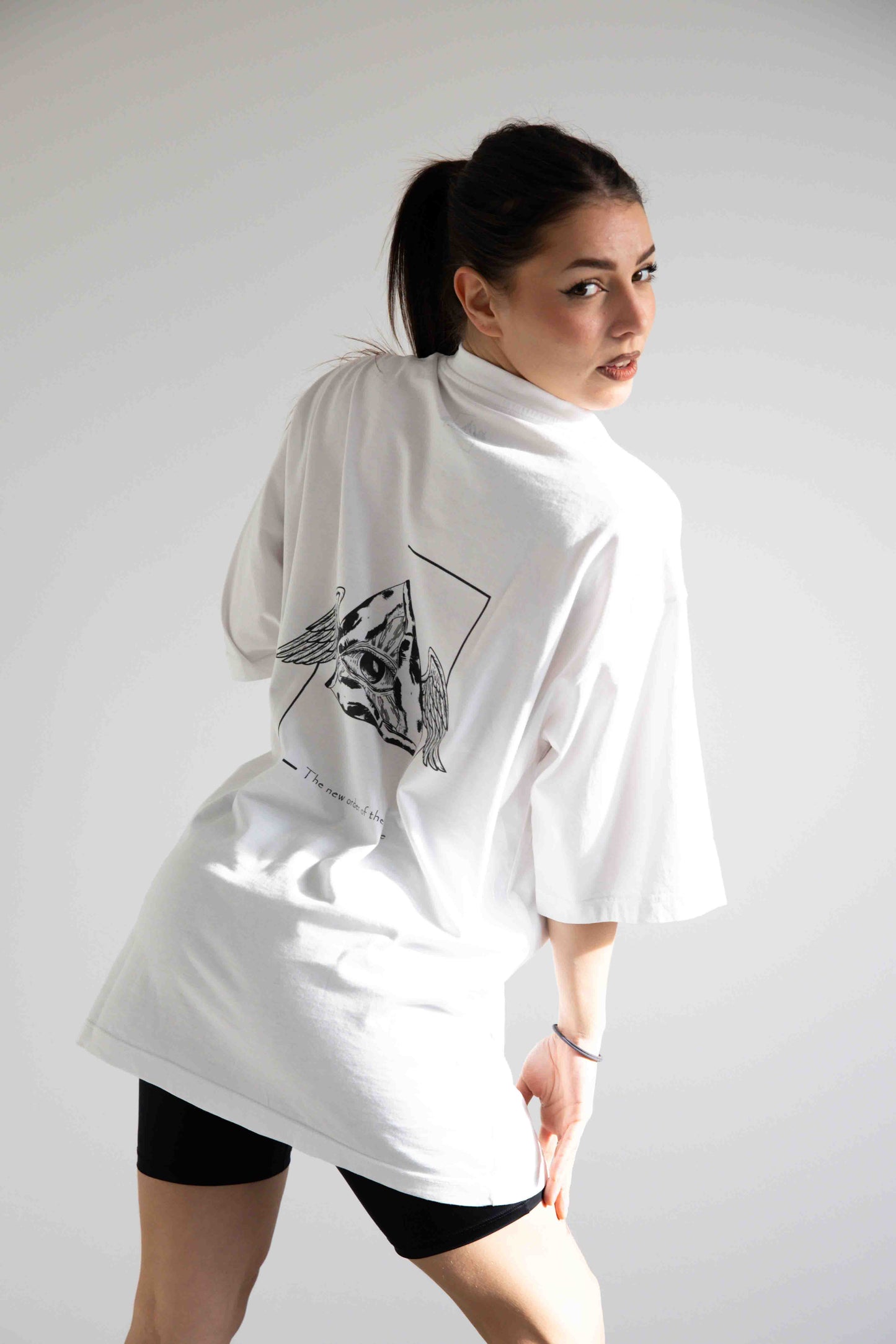 Camiseta oversize ILLUMINATI